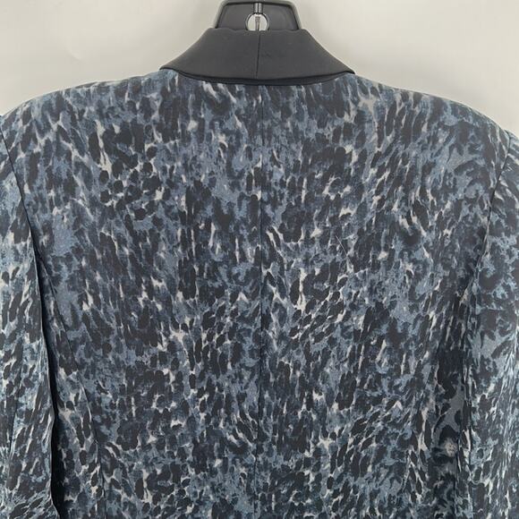 Trouve Women's Blue & Black Print Lined Open Front Blazer Jacket Size Small - Picture 9 of 14